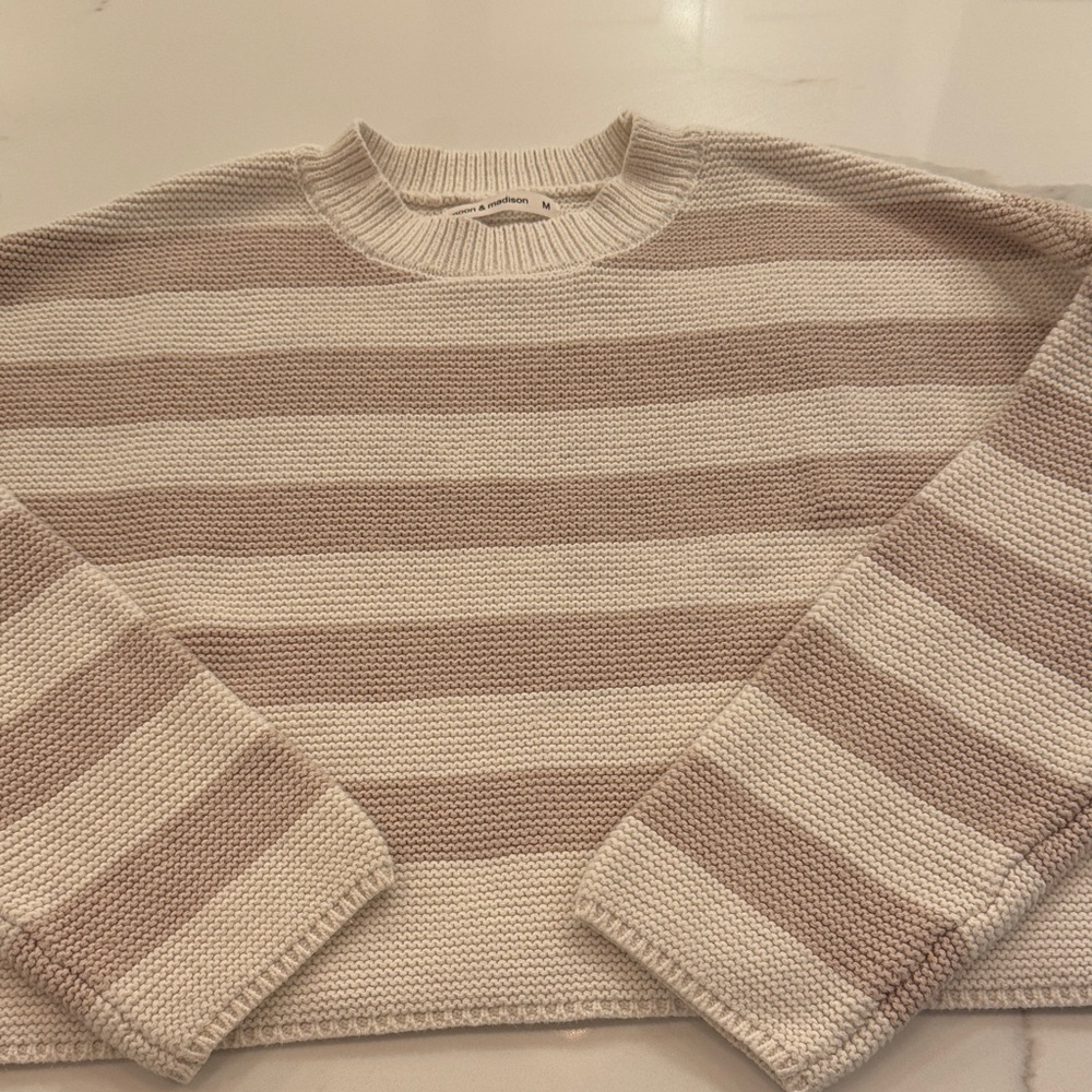 moon & madison Beige and White Striped Sweater- cropped